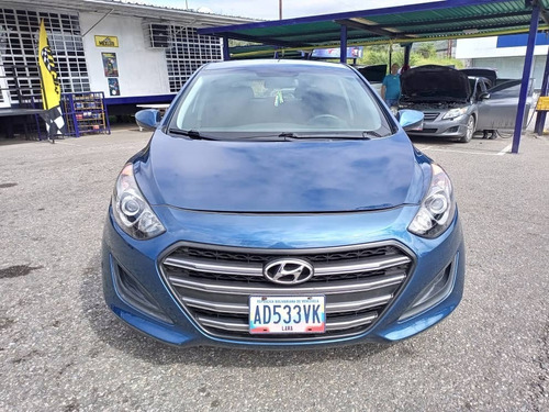 Imagen 2 de 18 de Hyundai Elantra Gt