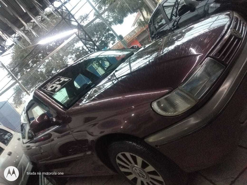 Imagem 1 de 15 de Volkswagen Logus