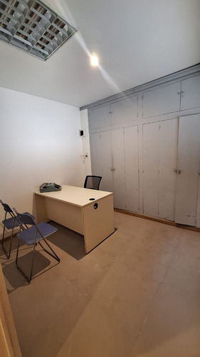 Alquiler De Espectacular Oficina En San Martin Centro. 140 M2