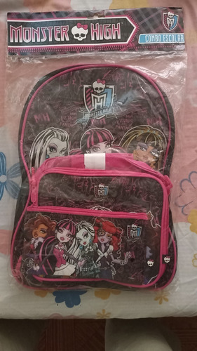 Bolso Con Lonchera Y Cartuchera Monster High