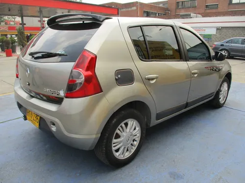 Renault Sandero Gt Line 4x2 1600cc Mt Aa