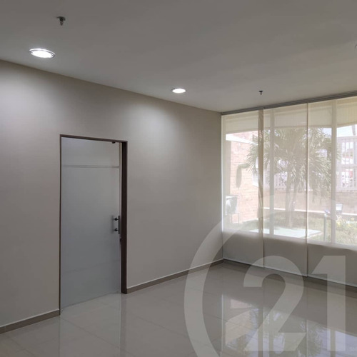 Imagen 10 de 12 de En Alquiler Local Comercial De 41m2 En El Centro Empresarial Mar Pacífico, Lechería, Estado Anzoátegui