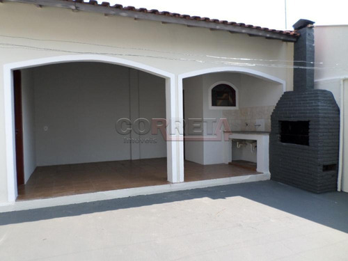 Imagem 1 de 10 de Casas - Ref: V4373