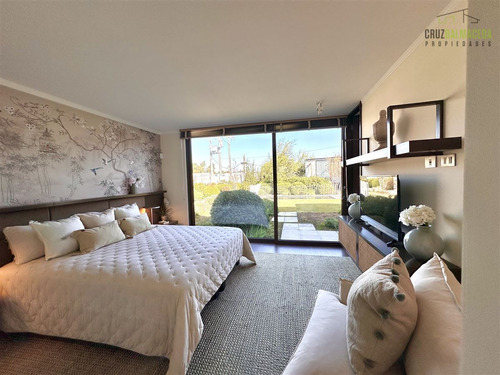 Casa En Venta De 3 Dorm. En Colina