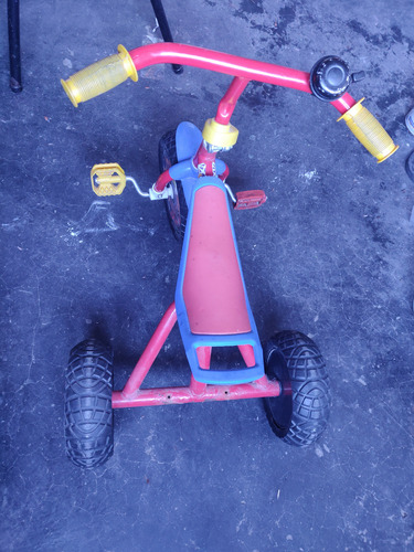 Triciclo Infantil Hombre Araña Azul (Usado)
