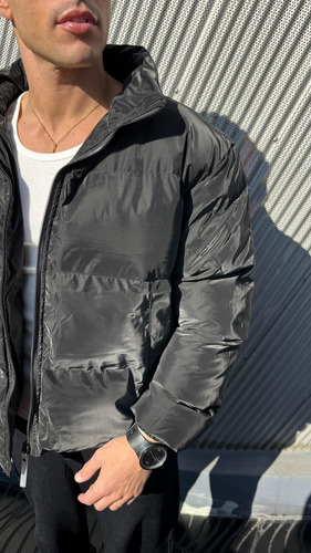 Campera Feel Good Nebula Boxy Fit Negra Inflada Black Hombre