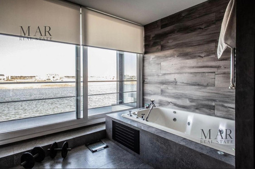 Imagen 30 de 30 de Casa En Venta Con Salida A La Laguna Central En Barrio El Golf Nordelta