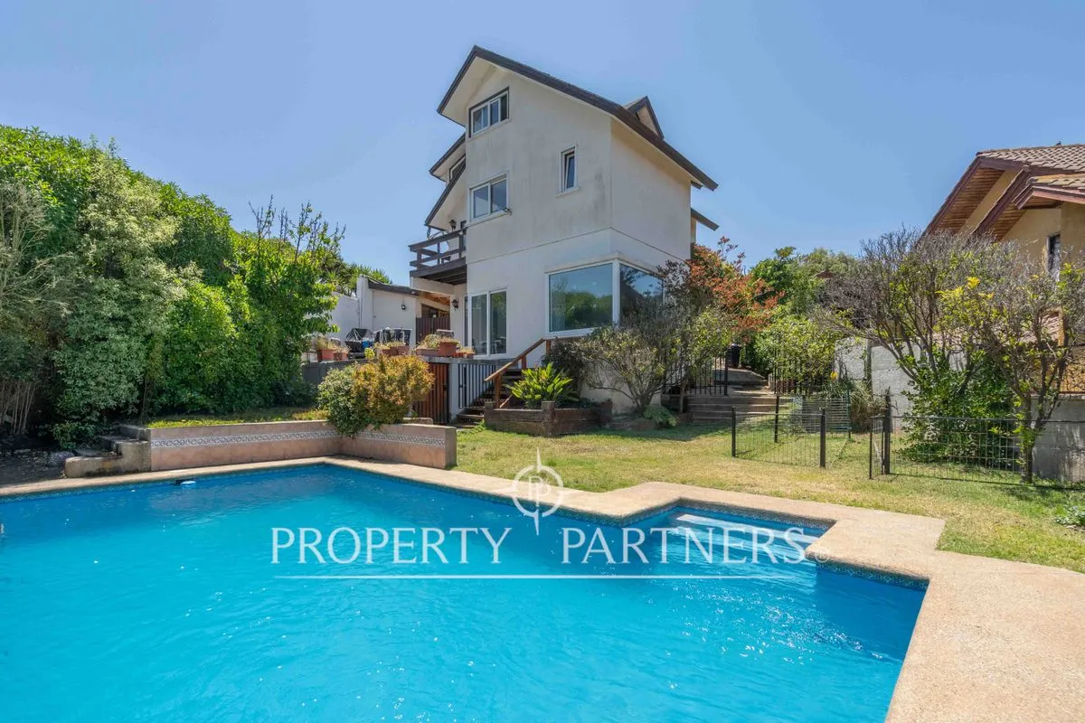 Imagen 1 de 29 de Venta De Acogedora Casa En Bosques De Montemar, Co...