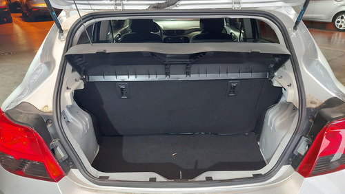 Chevrolet Onix 1.4 LS+
