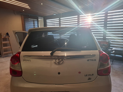 Toyota Etios 1.5 Xls