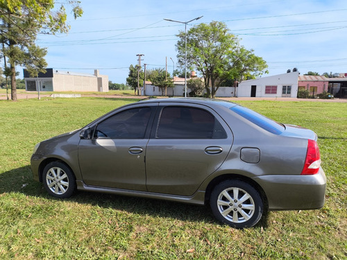 Toyota Etios 1.5 Sedan Xls