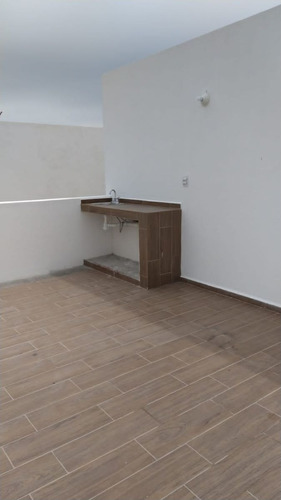 Imagen 13 de 18 de 3 Hermosas Casas En Juriquilla San Isidro, Roof Garde, Pasil