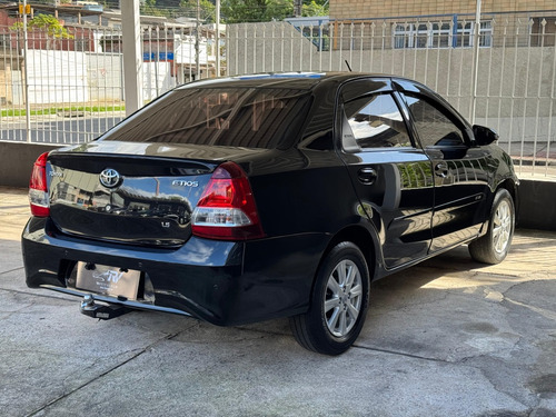 Toyota Etios 1.5 X PLUS SEDAN 16V FLEX 4P AUTOMÁTICO