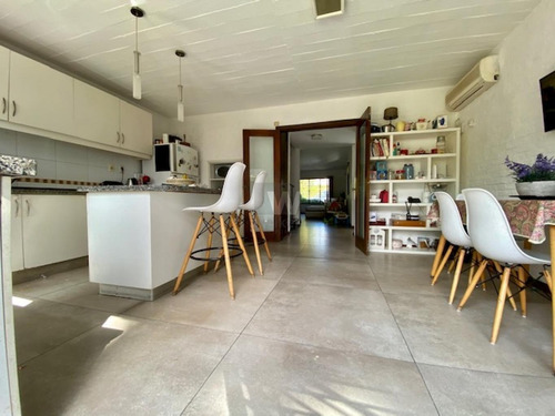 Venta Casa 3 Dormitorios Parque Miramar Fondo Verde Barbacoa