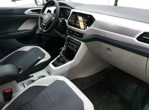 Imagen 16 de 25 de Volkswagen T-cross Highline 200 Tsi At Entrega Inm. 0km Gp
