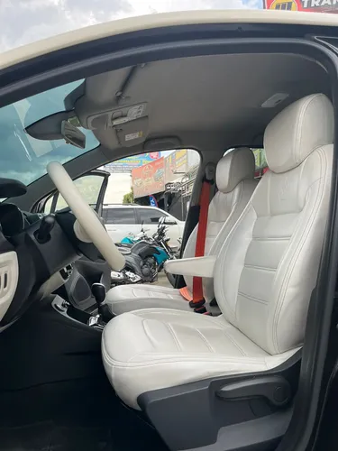 Renault Captur INTENS 2.0 AT