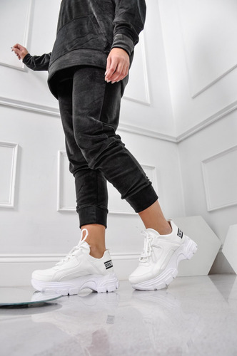Zapatillas Mujer Plataforma Alta Livianas Moda ´23 Disney