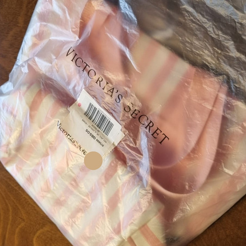 Bolso Grande Victorias Secret Para Playa Con Mini Hielera Acabado De Los Herrajes Sin Herrajes Color Rosa Con Blanco Correa De Hombro Rosa Diseño De La Tela Rayas