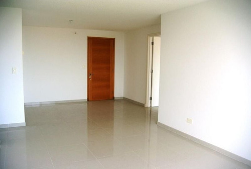 Apartamento De Tres Dormitorios En Venta- Roosevelt  (ref: Atm-5785)