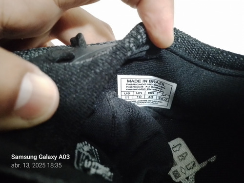 Tênis Mizuno Invictus 3 - N.o 44 (usado) (Usado)
