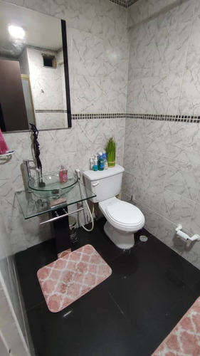 Apartamento En Venta Ubicado En Bello Monte, El Recreo.