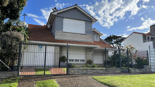 Casa En Punta Mogotes