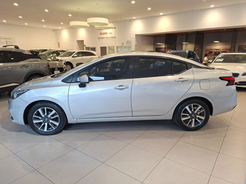 Nissan Versa 1.6 Advance At