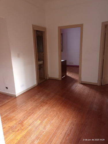 Departamento Tres Ambientes. Semipiso En Venta Digno De Ver
