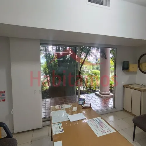 Oficina En Arriendo En Medellín - El Poblado Cod 68644
