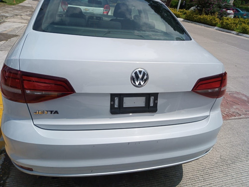 Imagen 6 de 13 de Volkswagen Jetta 2018 2.0 Tiptronic At
