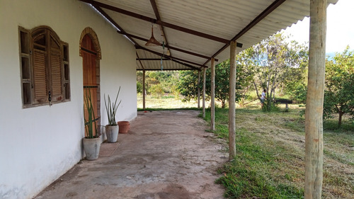 Chácara Auto-sustentável Com Vista Para A Serra Dos Pireneus