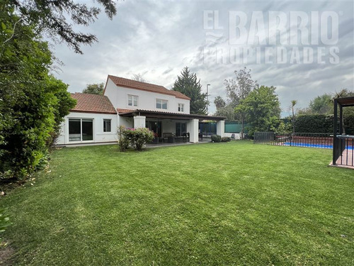 Casa En Venta En Chicureo, Laguna De Piedra Roja.