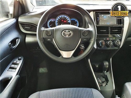 Imagem 10 de 15 de Toyota Yaris 1.5 16v Flex Sedan Xl Live Multidrive
