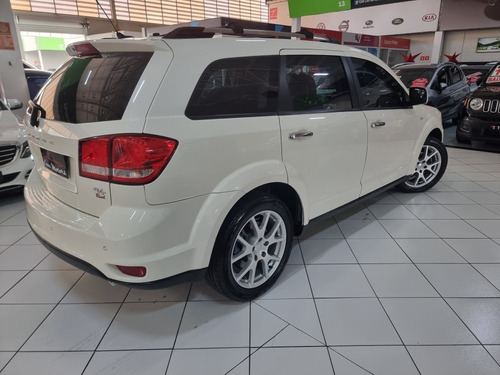Imagem 3 de 9 de Dodge Journey Rt Top 7 Lugs Teto Solar Int Terracota 2013 Ud
