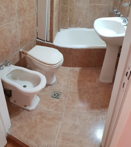 Imagen 21 de 30 de Piedras Al 1300 Y Av. Juan De Garay, San Telmo. Segundo Piso Por Escalera. 2 Ambientes. Superficie Total 80 M2. Super. Cubierta 42 M2. Terraza Anexable De 38 M2. Dormitorio Grande. Conexión Lavarropas
