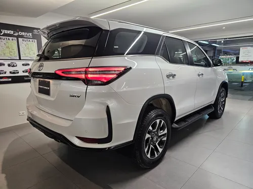 Toyota Fortuner 2.8 Diesel Srv 4X4 At