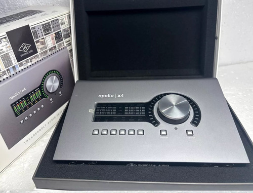 Universal Audio Apollo X 4 Quad Interface De Audio Plugins (Usado)