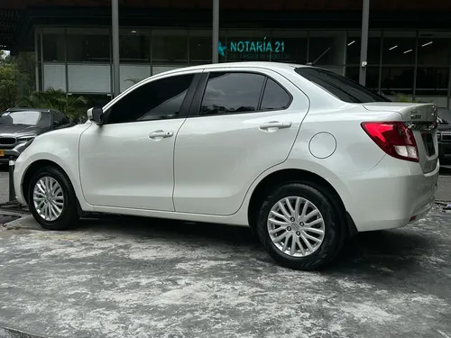 Suzuki Swift 1.2 Dzire At