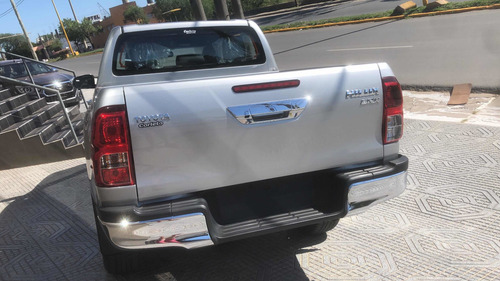 Toyota Hilux 2.8 Cd Srx 177cv 4x2 Unica Entrega Inmediata
