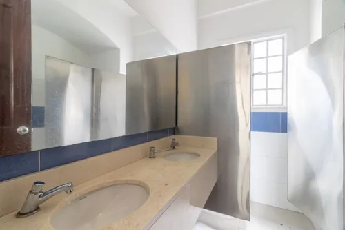 Edificio En Venta En Las Nieves. Cod V18519