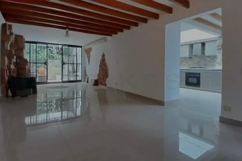 Casa En Arriendo/venta En Envigado. Cod A501213