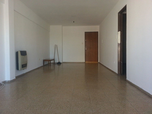 Imagen 4 de 14 de Venta - Centro -100 Mts Propios - 2 Dormitorio-2 Balcones-salta 100