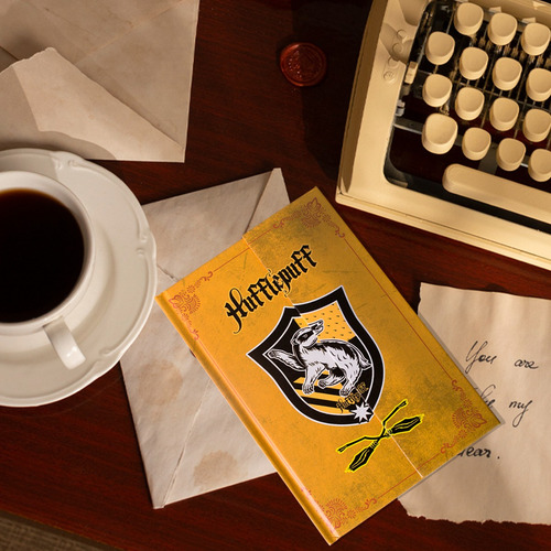 Libreta Mini Harry Potter Hogwarts Con Iman Hojas Diferentes Huflepuff