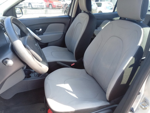 Renault Logan 1.6 Dynamique 8v Flex 4p Manual