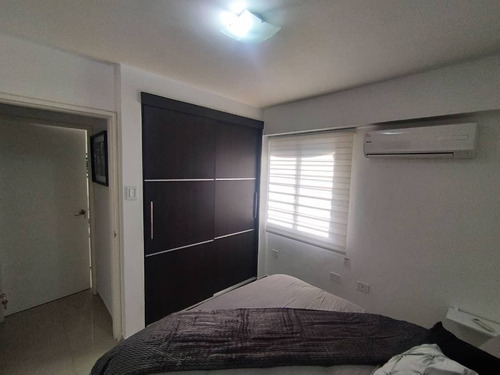 Elena Hidalgo Vende Apartamento Amoblado Y Equipado En Mirador Country Rodeado De Centros Comerciales En Valencia Via Guataparo Carabobo. (solo Cliente)