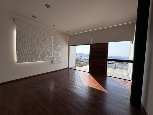 Preciosa Casa En Venta En Los Cipreses Corregidora