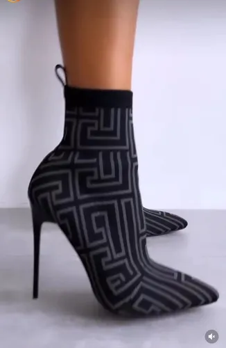 Botas Tipo Calcet n Con Tac n De Aguja Y Puntera En Punta Cuotas