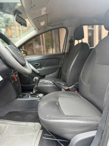 Renault Logan 1.6 Expression / Life +