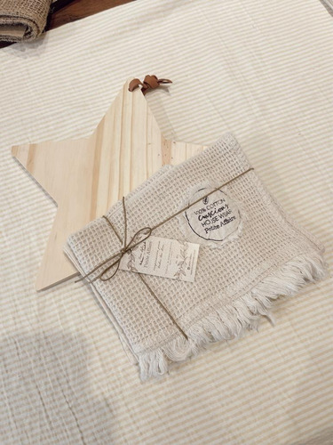 Imagen 3 de 3 de Tabla Picada Posafuente Madera Estrella Deco Petite Affaire