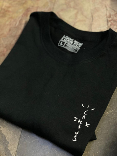 Imagen 2 de 4 de Playera Cactus Jack Look Mom I Can Fly Travis Scott